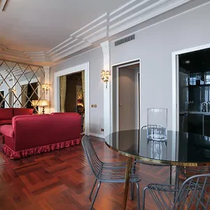 Luxury Galleria - Duomo Apartment Milan