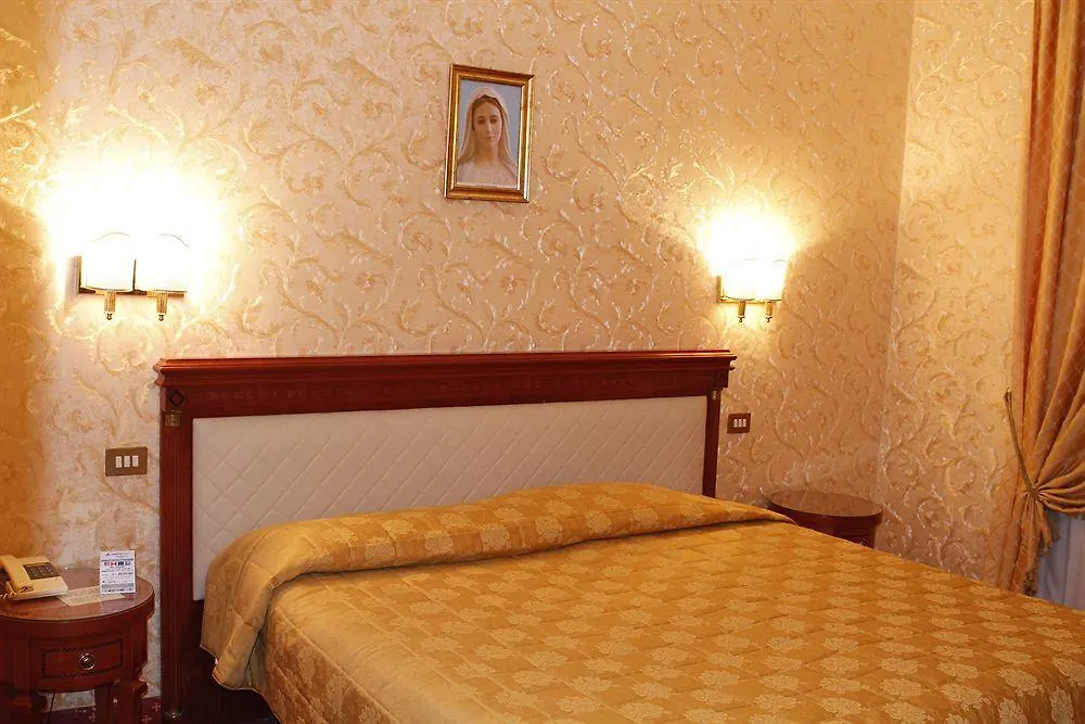 Hotel Pace Helvezia Rome