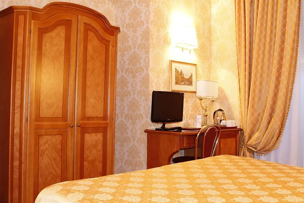Hotel Pace Helvezia Rome 4*,  Italy