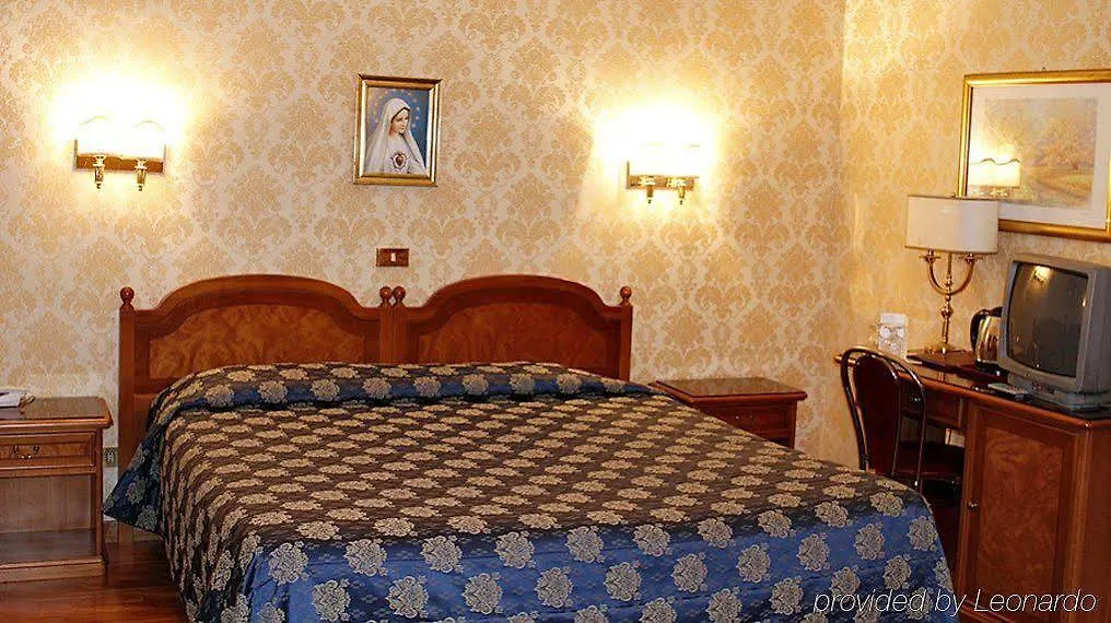 Hotel Pace Helvezia Rzym